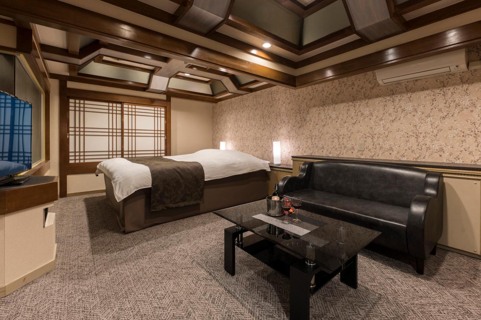 ホテル ジュエリージュエリー 十三 (Adults Only) Osaka Ngoại thất bức ảnh
