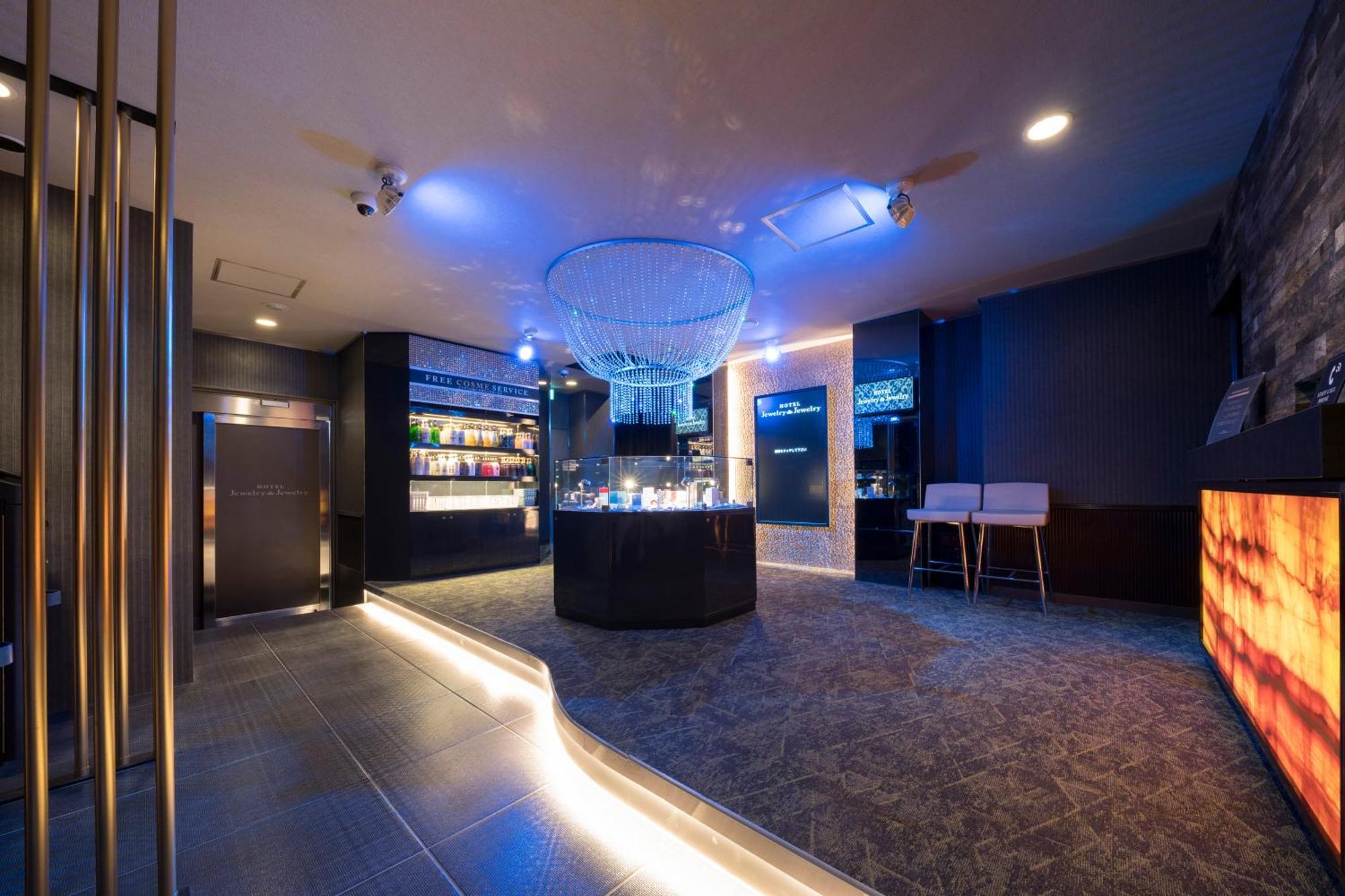 ホテル ジュエリージュエリー 十三 (Adults Only) Osaka Ngoại thất bức ảnh